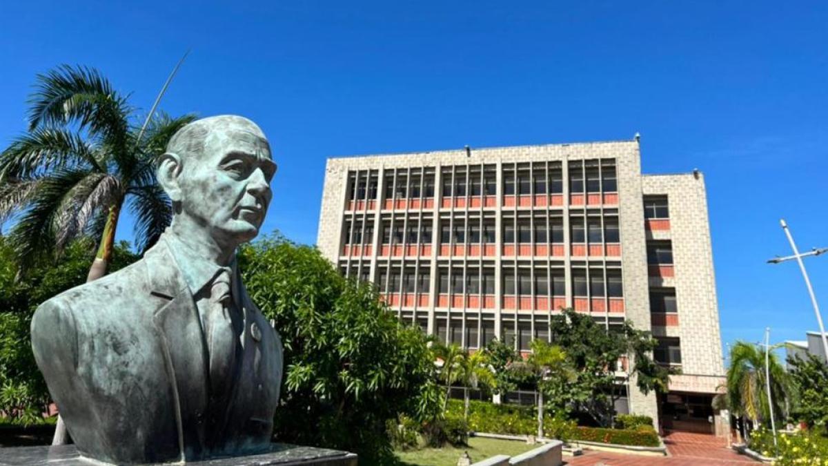Se reanuda el proceso de selección del rector
 – Ojo critico
