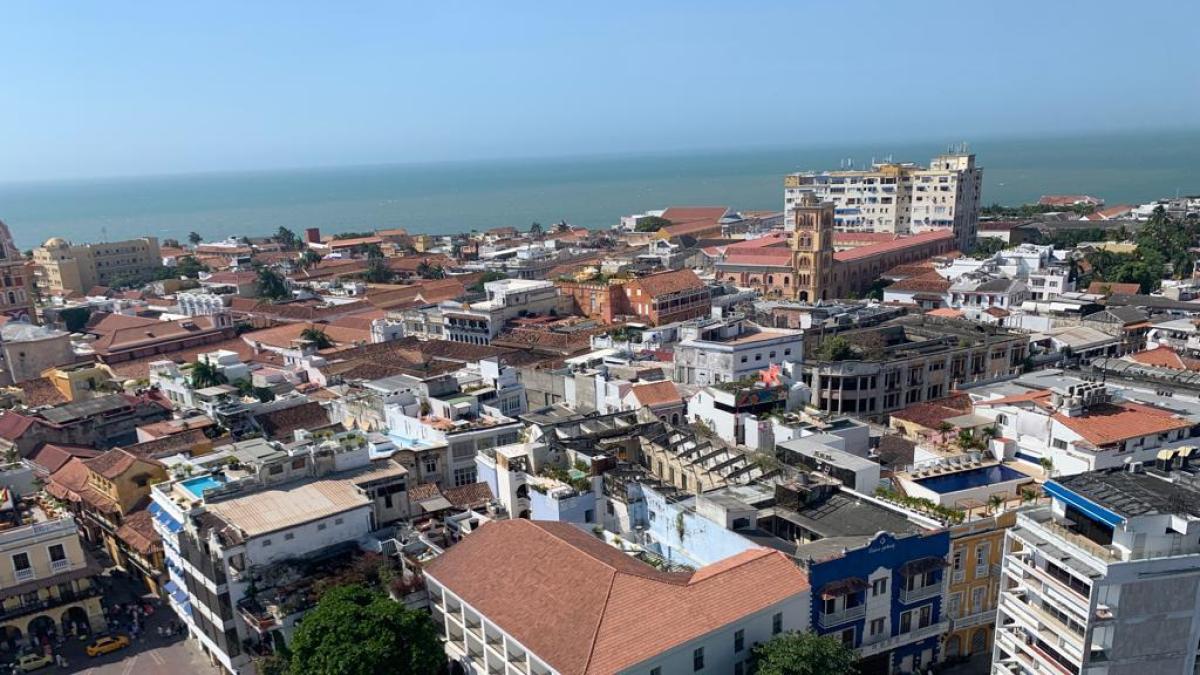 Alcaldía de Cartagena cierra ‘Airbnb ilegal’ que provocó confusión, contaminación acústica y consumo de drogas en el centro histórico
 – Ojo critico