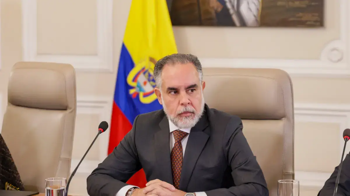 Armando Benedetti por un momento
 – Ojo critico