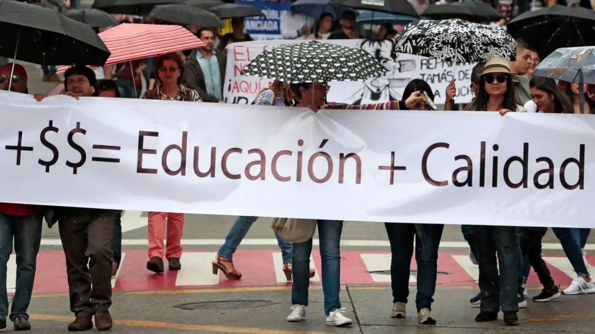 Marchas en Pereira, Armenia y Manizales, Tomás en municipios y plantación en Bogotá para fallas en salud
 – Ojo critico