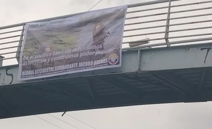 Los camiones de vertederos dejaron el estandarte altamente a grupos armados ilegales.

 – Ojo critico