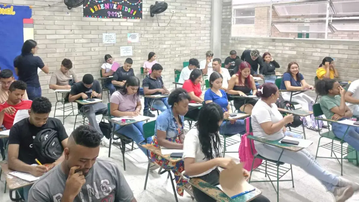 Una universidad que llegó a la 15ª comunidad B/Quilla
 – Ojo critico