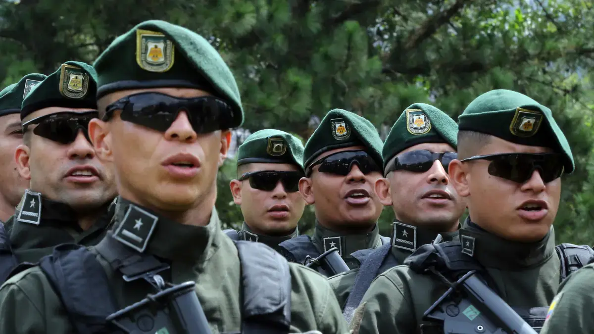 Esto apoyará a un grupo especial de 480 uniformes que llegaron a Medellín
 – Ojo critico