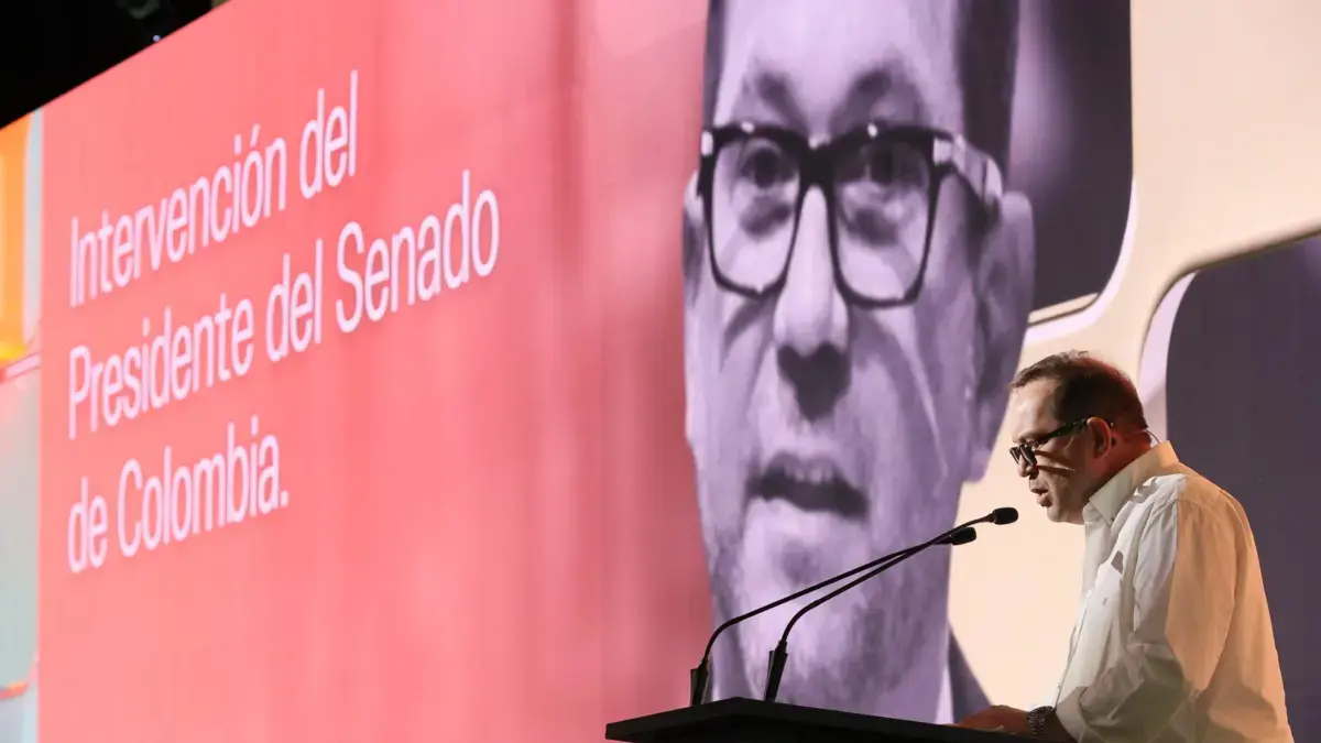 El presidente del Congreso, Lidio García advierte que los recortes presupuestarios exponen el deporte, los pisos y la estabilidad económica del país.

 – Ojo critico