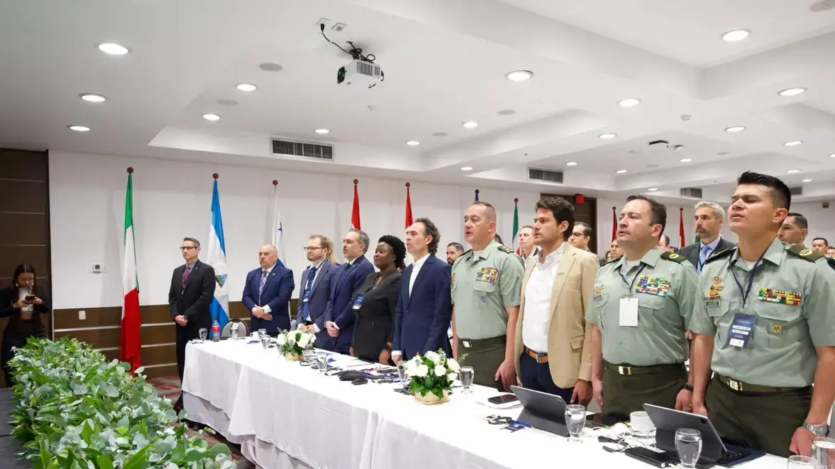 39 delincuentes transnacionales capturados porque Medellin se basa en Interpo

 – Ojo critico