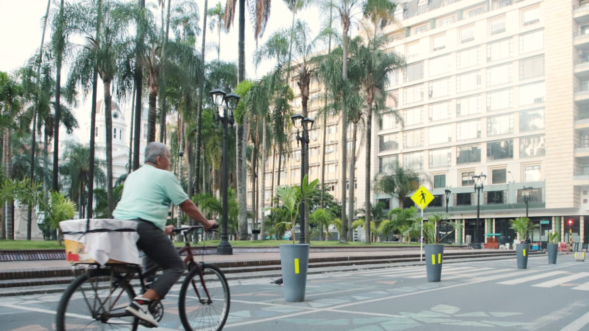 Un día sin automóvil y sin motocicletas en todo
 – Ojo critico