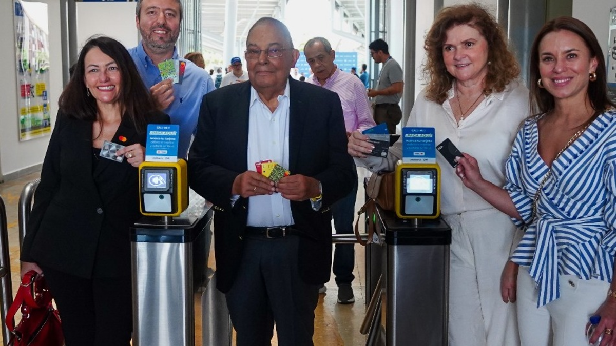 Traté de usar tarjetas de crédito o débito, movilizándome en un autobús de una pulgada masiva; Esta es una opción que se suma a la tarjeta de la mina
 – Ojo critico
