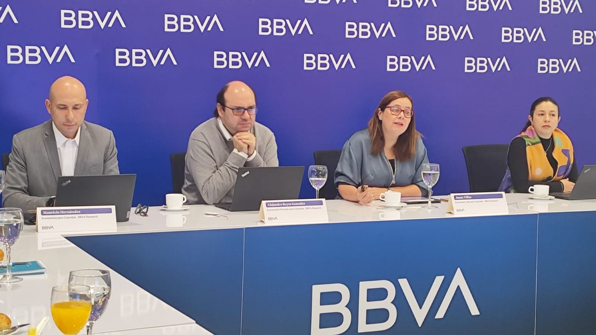 «Colombia en 2025 crecerá 2.5% en 2025 y 2.7%, pero con el déficit fiscal» estima BBVA
 – Ojo critico