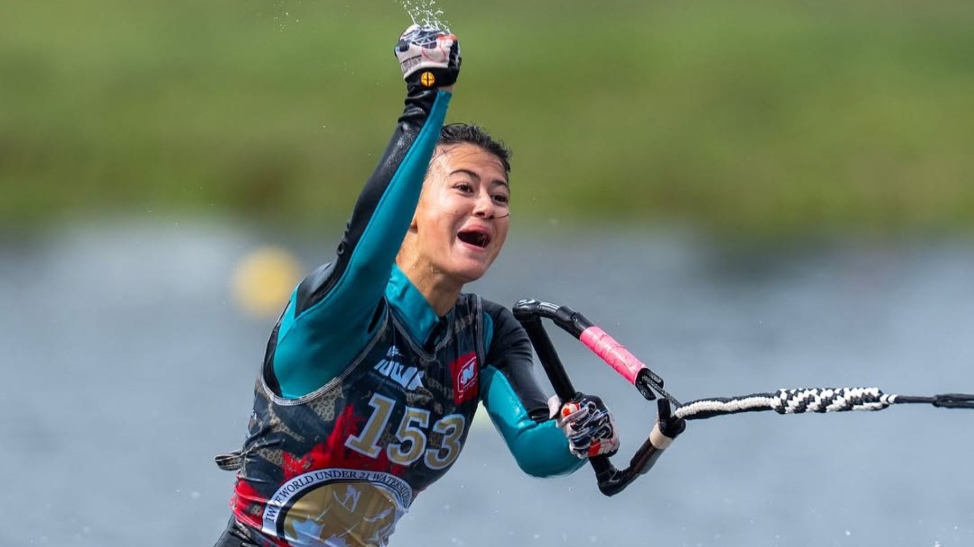 Daniela verswyvel se destaca en el Campeonato de esquí náutico mundial 2025
 – Ojo critico