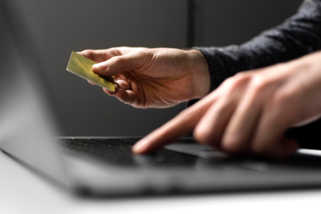 Cinco recomendaciones que no están en fraude digital

 – Ojo critico