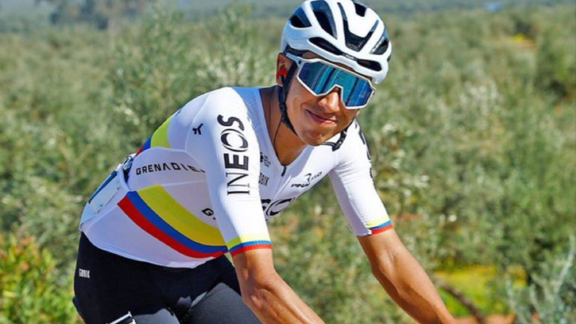 Egan Bernal gana la etapa 16 de la gira por España
 – Ojo critico