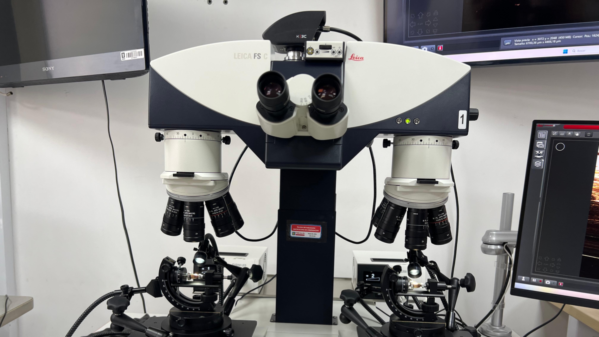 Este es un macroscope comparativo balístico, una herramienta tecnológica moderna que mejorará la explicación
 – Ojo critico