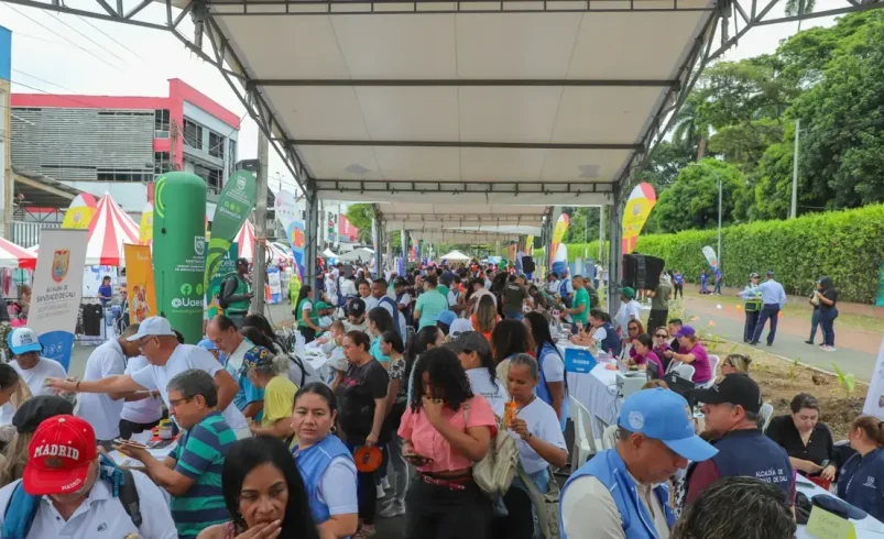 Los empresarios afectados por un ataque de explosivos en las cercanías de la base de Los Ángeles comenzaron a reactivarse con solidaridad

 – Ojo critico