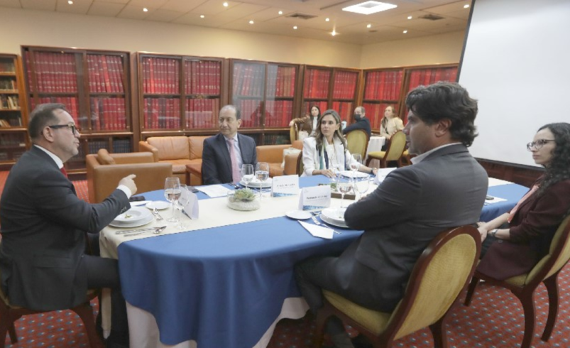 Los empresarios y el Congreso plantean propuestas para la seguridad energética del país

 – Ojo critico