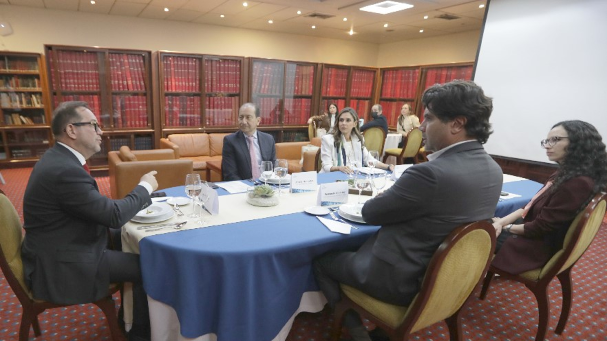 Los empresarios y el Congreso plantean propuestas para la seguridad energética del país
 – Ojo critico