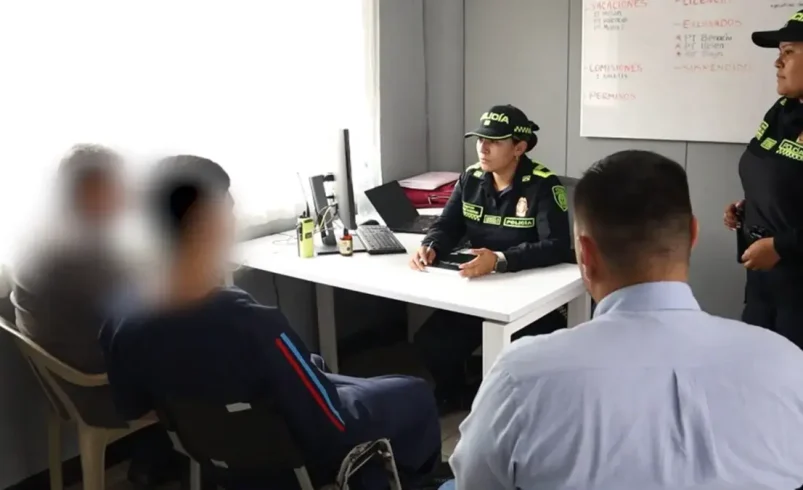 Menor, que atacó violentamente el autobús de piedra con una piedra

 – Ojo critico