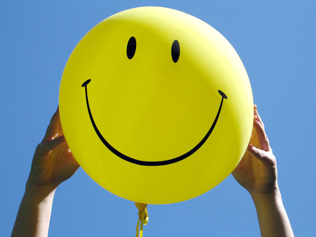 Día de la sonrisa mundial 2025: El gesto que se transforma
 – Ojo critico