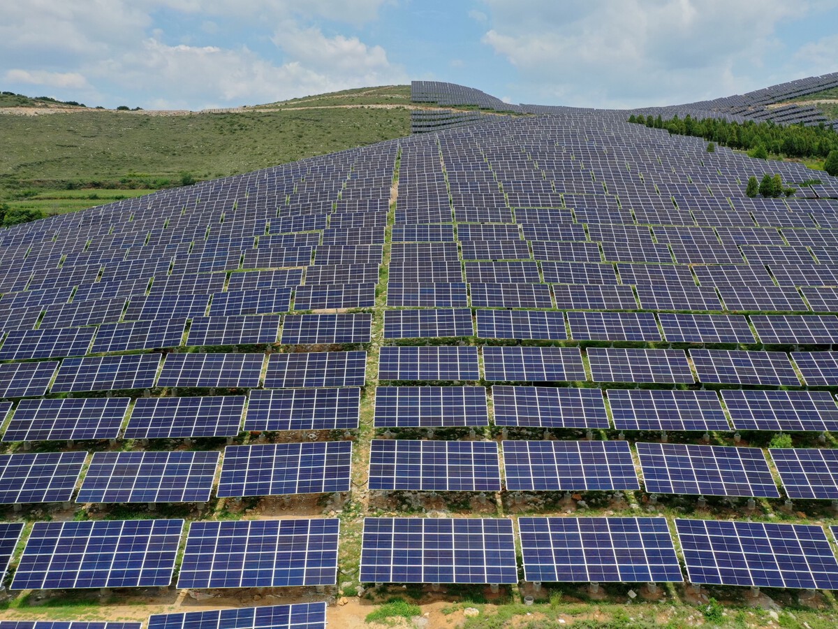 Por qué China instaló paneles solares en la meseta más alta del mundo
 – Ojo critico