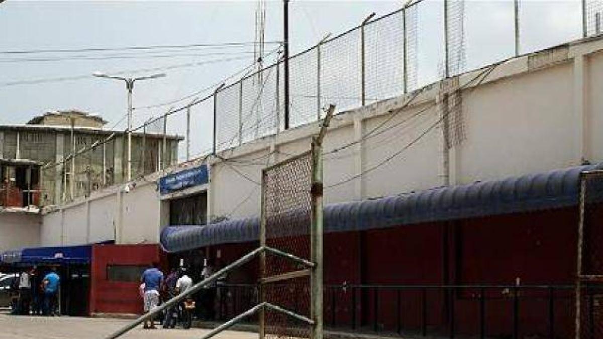 Después de ataques en otras ciudades, la policía Barranquilla e INPEC lanzan supervisión especial en centros penitenciarios en Atlánico

 – Ojo critico