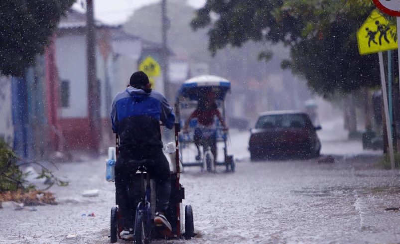 Ideam mantiene vigilancia por la onda tropical AL98, con potencial ciclónico, que puede afectar el Caribe colombiano en los próximos días

 – Ojo critico