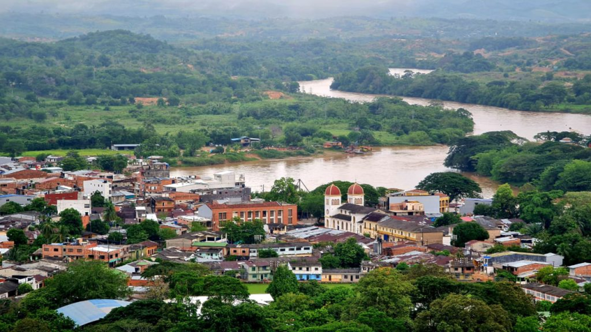 desplazamiento y confinamiento tras disputas por el control territorial de grupos armados en Tarazá y Zaragoza, municipios del Bajo Cauca
 – Ojo critico