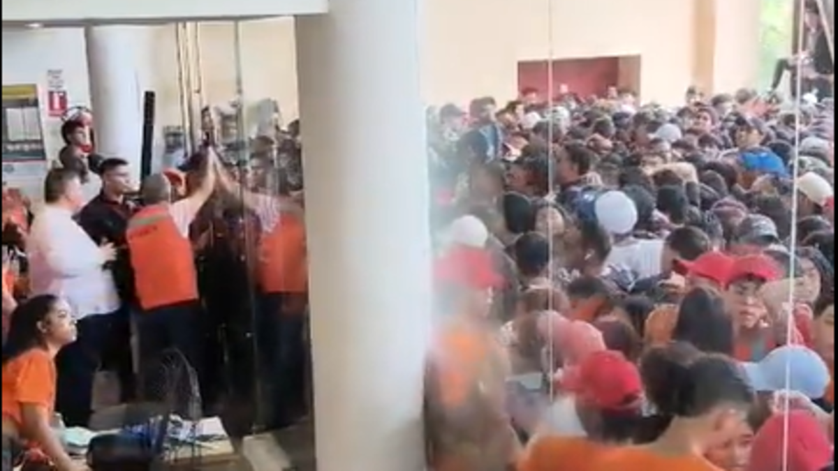EksPresses, lesionados, quejas con respecto a la corrupción y el riesgo de suspensión en consulta para la selección del Rector
 – Ojo critico