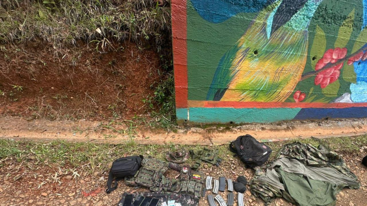 Crímenes de tres presuntos disidentes del 57º Frente y «Jaime Martínez», que fueron asesinados en el Valle del Cauca
 – Ojo critico