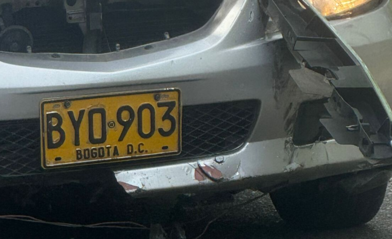 Dos personas mueren y tres resultan heridas en un accidente vial en la vía a Playa Blanca en la isla de Barú

 – Ojo critico