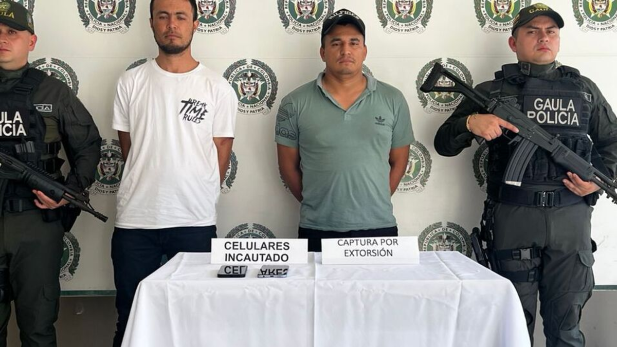 Tenía una circular azul de Interpol.
 – Ojo critico