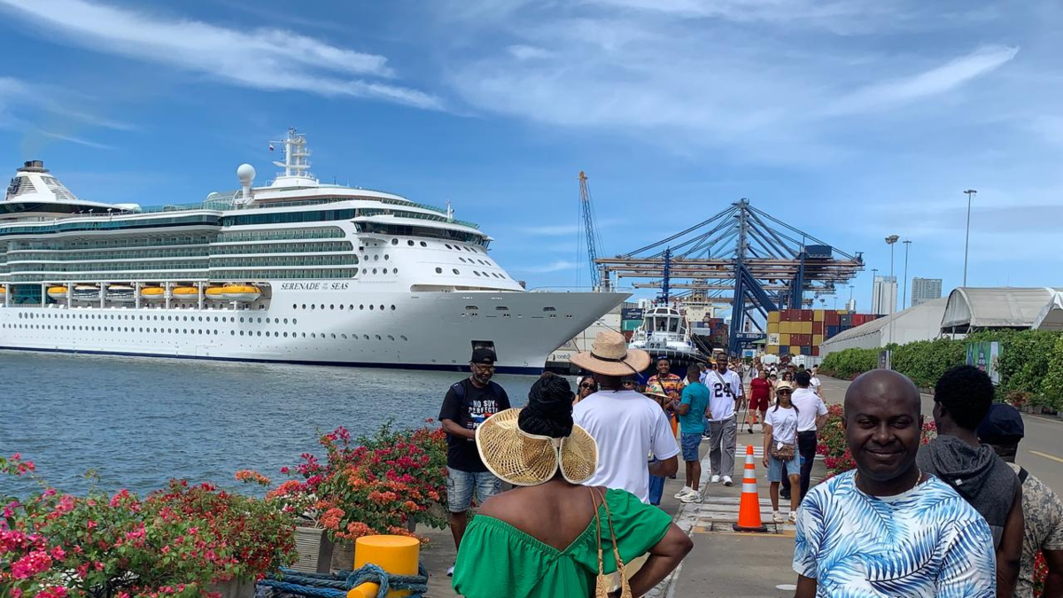 La línea de cruceros de lujo Royal Caribbean operará 75 envíos sin escalas en el Puerto de Cartagena para 2027.
 – Ojo critico