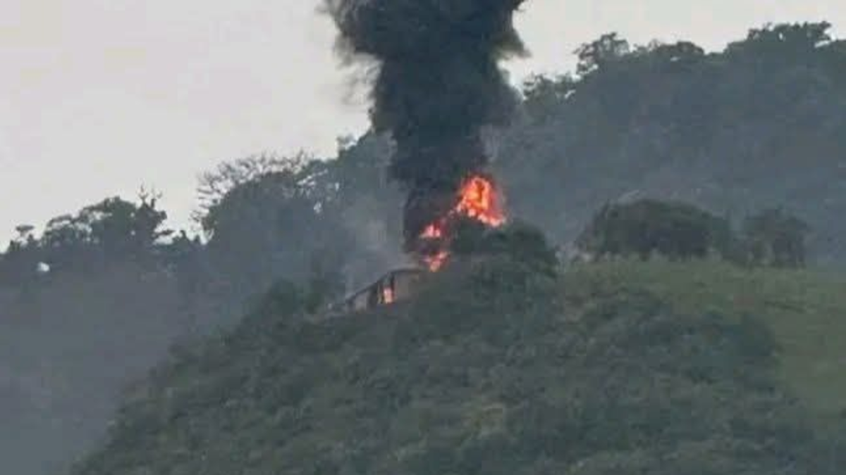 Nueve personas resultaron heridas, cuatro de ellas en estado crítico, como consecuencia de la explosión de un almacén secreto de combustible
 – Ojo critico