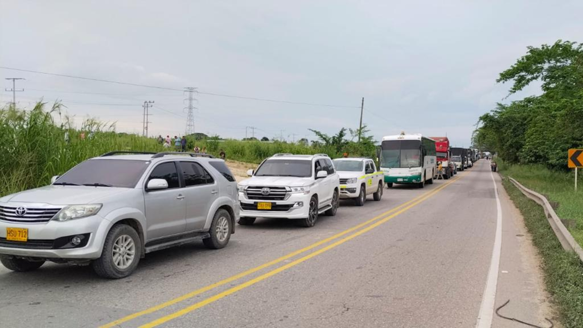 El jueves las carreteras de Magdalena quedaron paralizadas debido a protestas contra autobuses fotográficos, cortes de energía y salida del país.
 – Ojo critico