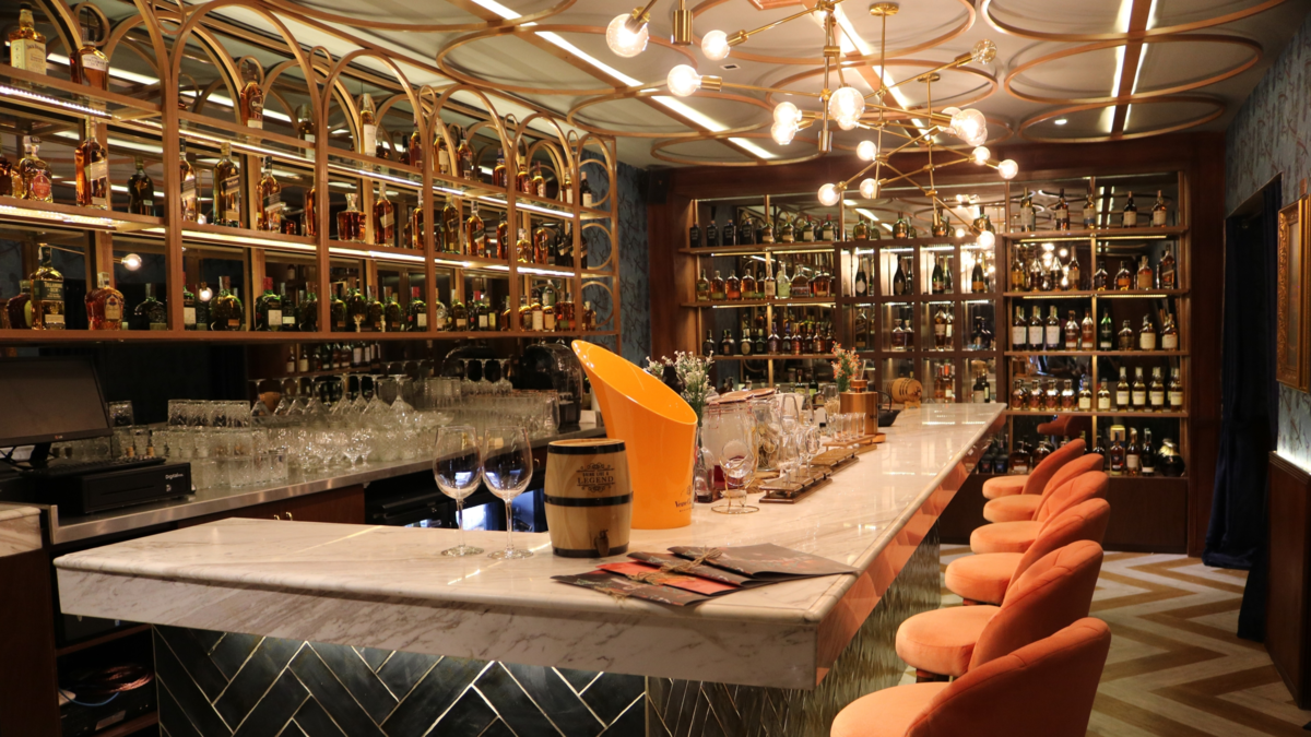 Chocolate Whiskey Bar da vida a la era de la Prohibición en Barranquilla y rinde homenaje a la historia secreta del whisky en la década de 1920
 – Ojo critico