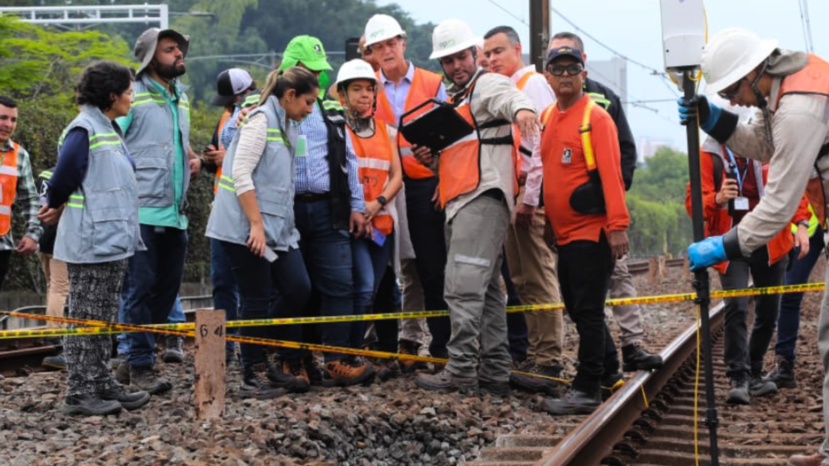 Autobuses gratuitos estarán a disposición de los usuarios tras el cierre del tramo del metro de Medellín entre Poblado y Aguacatala
 – Ojo critico