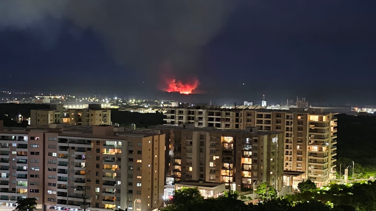 Nuevos incendios en el sector «La Playita» afectan el ecosistema y la calidad del aire en Barranquilla
 – Ojo critico