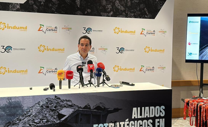 Las exportaciones de carbón han caído un 34%, las pérdidas ascienden a millones de dólares y el sector está haciendo un fuerte llamamiento al gobierno. ¿Qué están pidiendo?

 – Ojo critico