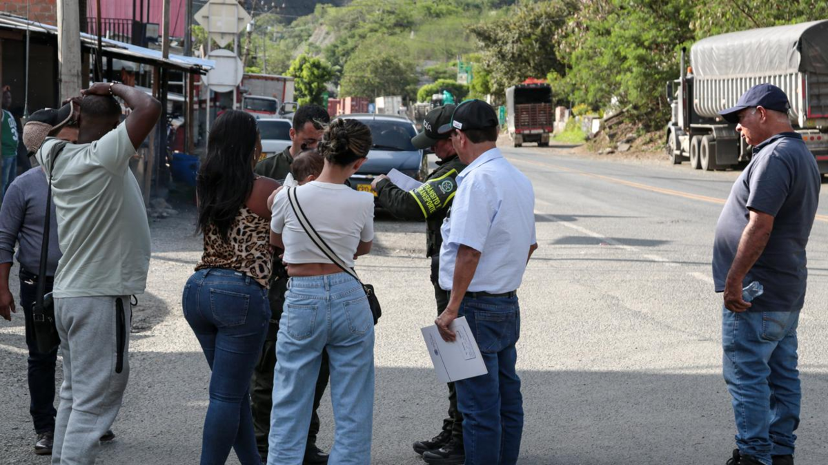 Abren paso al puerto de Buenaventura (Valle) y Panamericana (Cauca) tras acuerdo con el gobierno en Bogotá; ¿Y las otras regiones?
 – Ojo critico