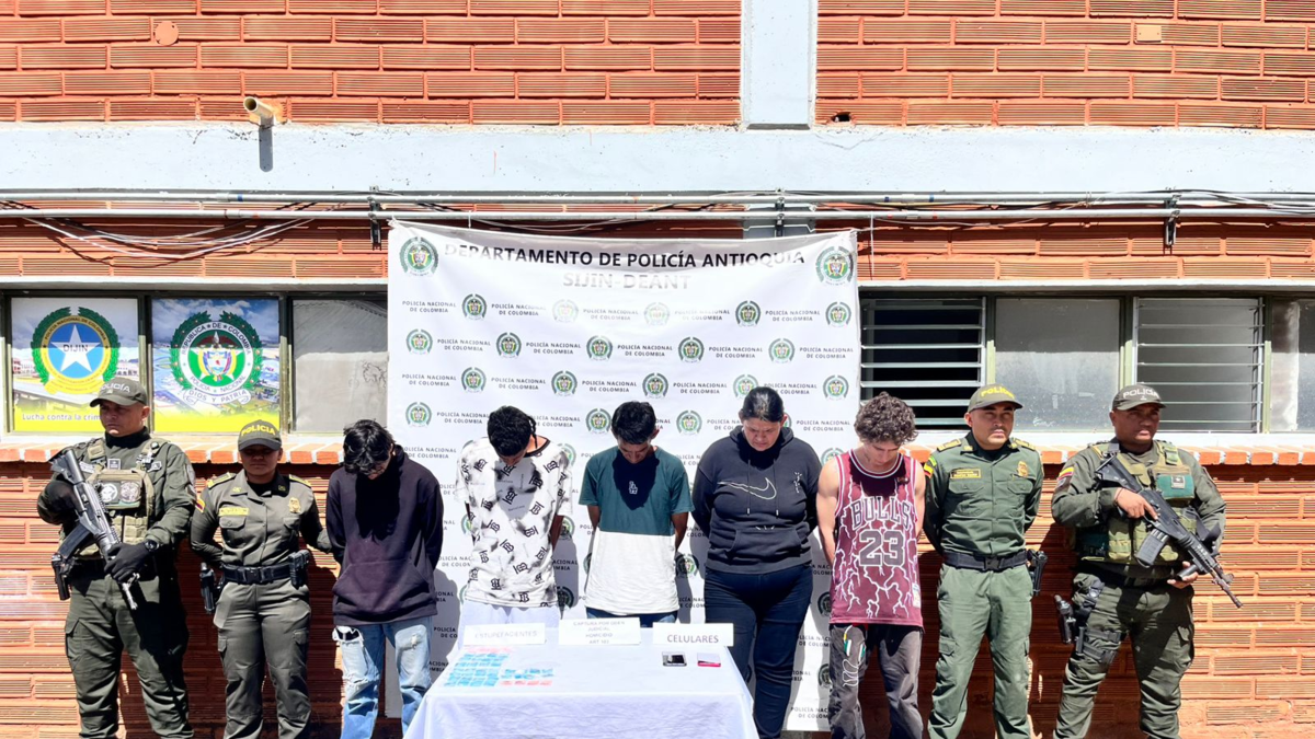 Cinco personas indicadas en secuestro, tortura y asesinato a prisión.
 – Ojo critico