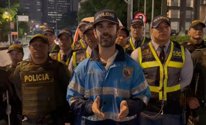 El secretario de Movilidad de Cali, Gustavo Orozco, tras la decisión de la Oficina de Personal que lo suspendió por tres meses

 – Ojo critico