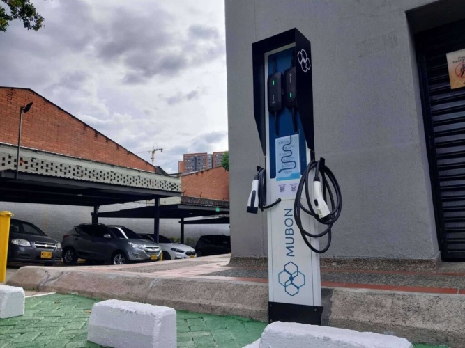 Con la campaña “Bogotá a 2KM”, Klik Energy y MubOn garantizan que todo vehículo eléctrico esté siempre cerca de una estación de carga rápida
 – Ojo critico