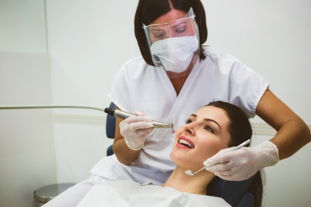 Día del Dentista 2025: Una profesión que transforma las sonrisas y la vida
 – Ojo critico