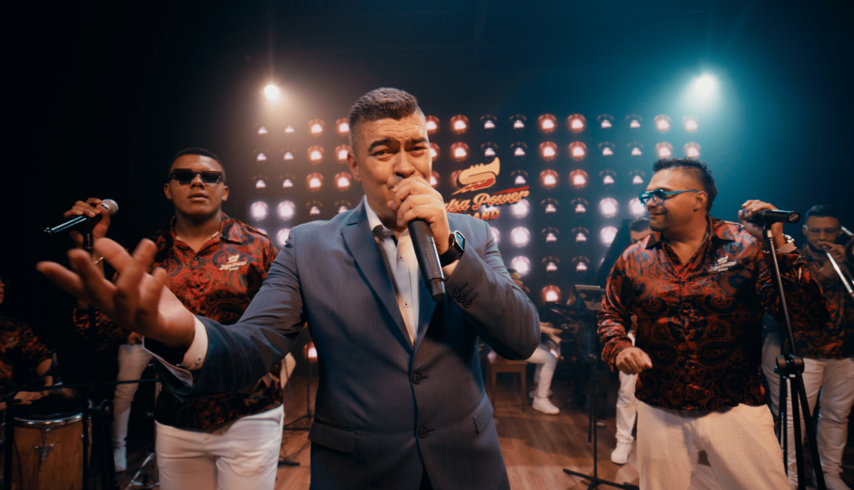 ‘El Toxi’, Eduardo Luis presenta su primer lanzamiento musical: ‘Así Soy’
 – Ojo critico