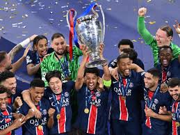 El PSG demuestra ser el último ganador de la Liga de Campeones.
 – Ojo critico