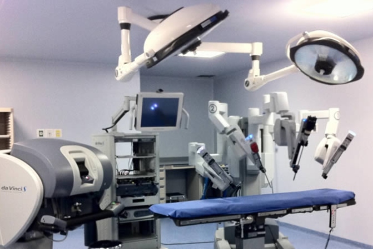Así funciona el robot Da Vinci, el asistente quirúrgico más avanzado del mundo
 – Ojo critico