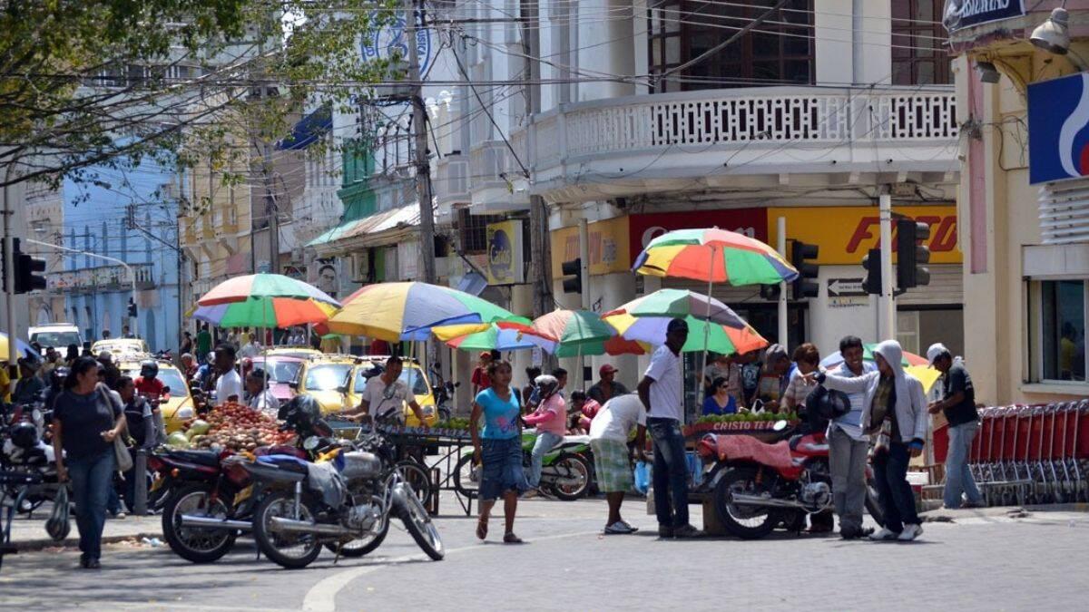 El pasado fin de semana festivo hubo robos a millonarios en la capital Sucre y tres atentados en Fromlejo

 – Ojo critico