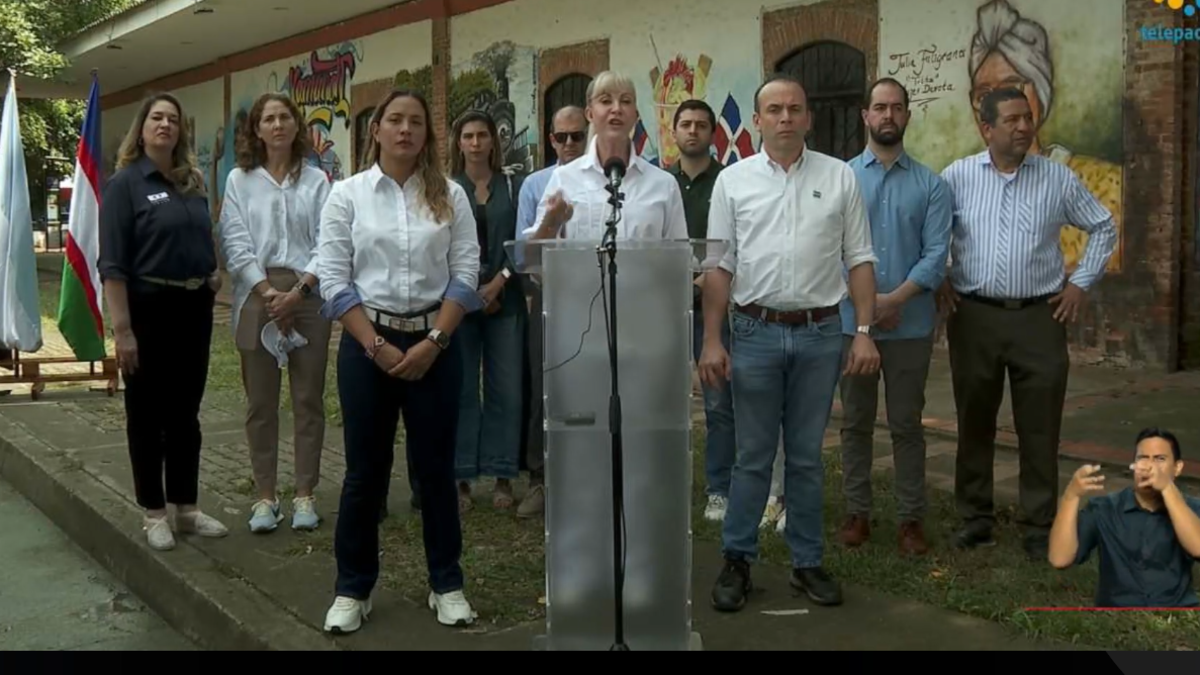 compuestos analizan la reacción de Petro

 – Ojo critico