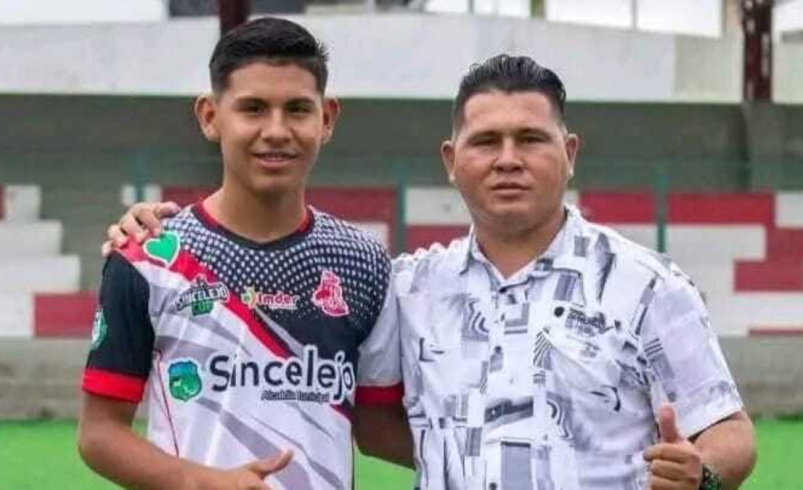 El joven futbolista esperaba incorporarse a un club profesional en Argentina, pero se ahogó junto a su padre.

 – Ojo critico