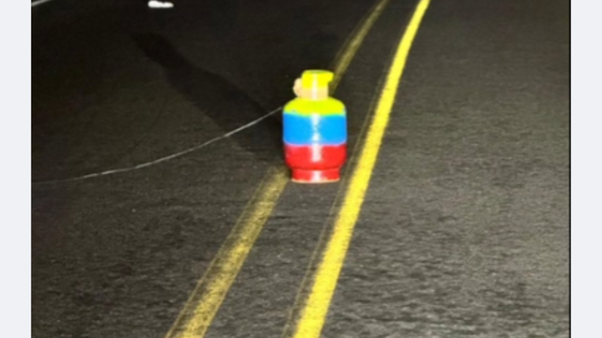 Miedo a un cilindro en plena carretera a Buenaventura, por eso la cerraron; ¿Fue una bomba? Las autoridades investigan lo ocurrido

 – Ojo critico