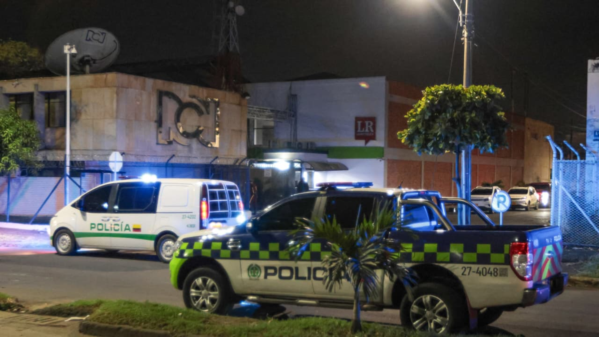 Dispositivo explota frente a edificio en el Distrito Industrial Los Mangos

 – Ojo critico