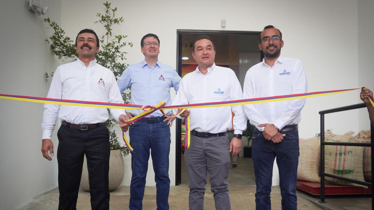 ¿Dónde opera y qué ofrece a los productores de este grano?

 – Ojo critico